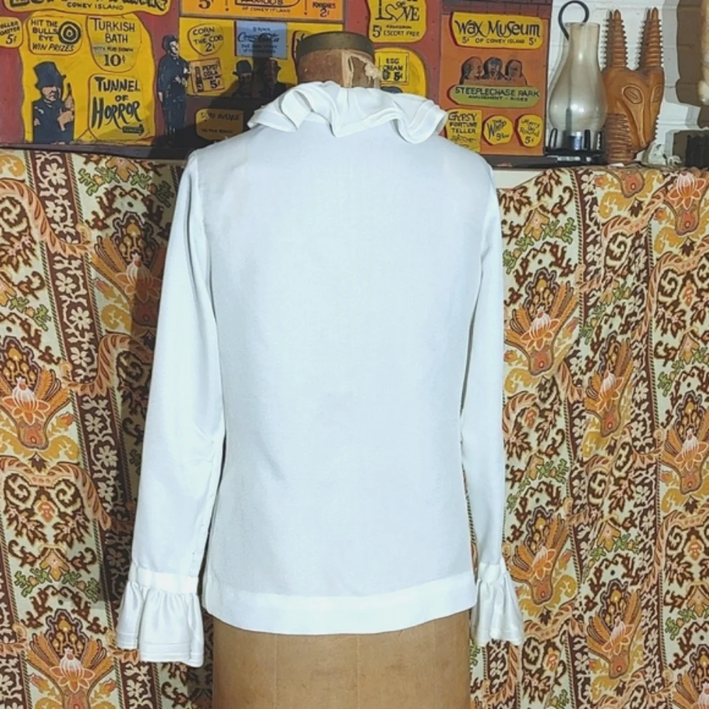 Puffy shirt from Seinfeld???